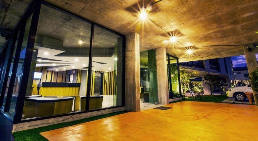 B2 Phuket Boutique & Budget Hotel Exterior foto